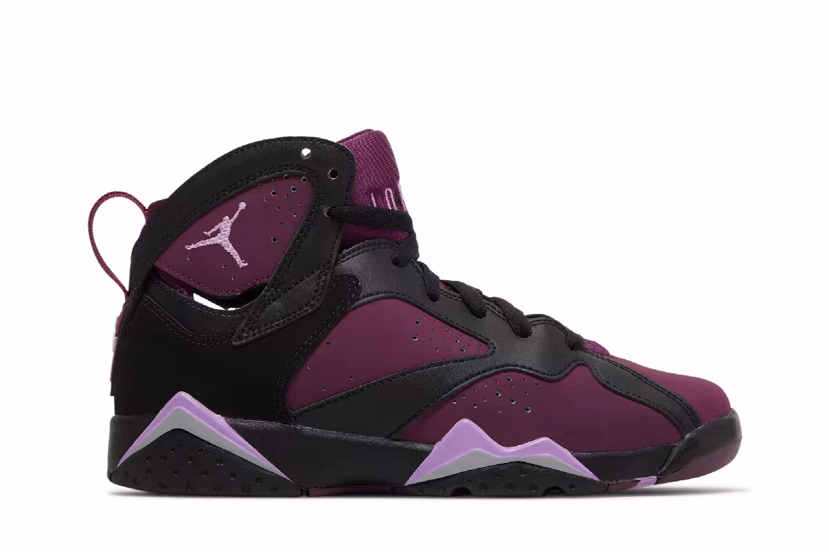 Air Jordan 7 GG Mulberry, view 2