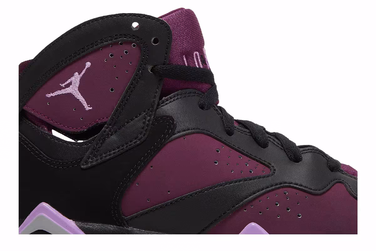 Air Jordan 7 GG Mulberry, view 3
