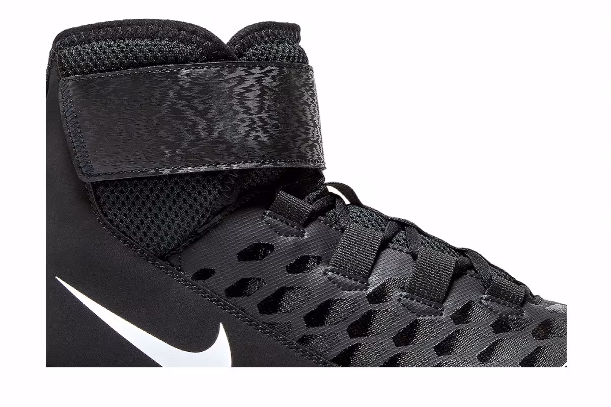 Nike Force Savage Shark 2 Wide Black White, view 3