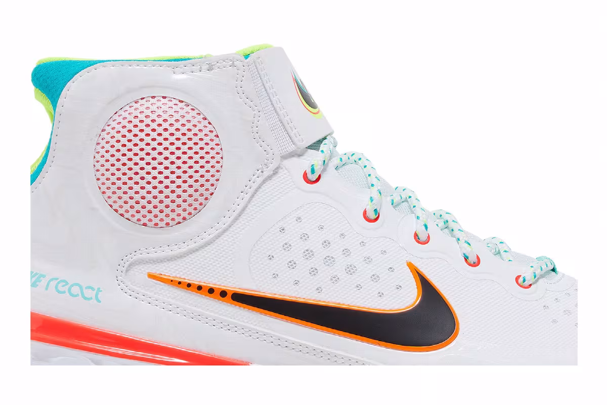 Nike Alpha Huarache Elite 3 Mid White Turbo Green, view 3