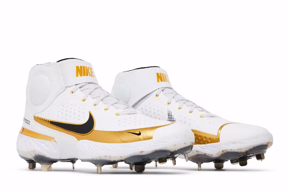 Nike Alpha Huarache Elite 3 Mid White Metallic Gold, view 9