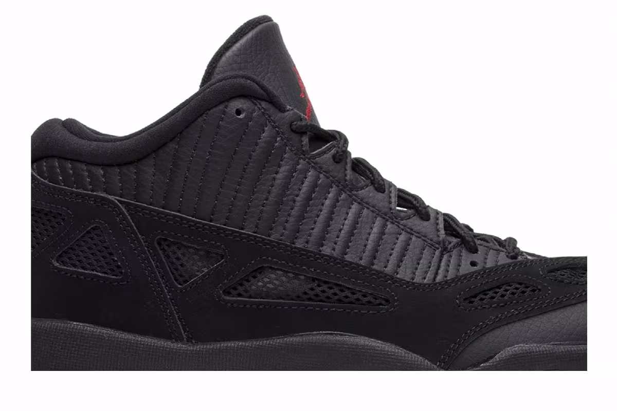 Air Jordan 11 IE Low Referee, view 3