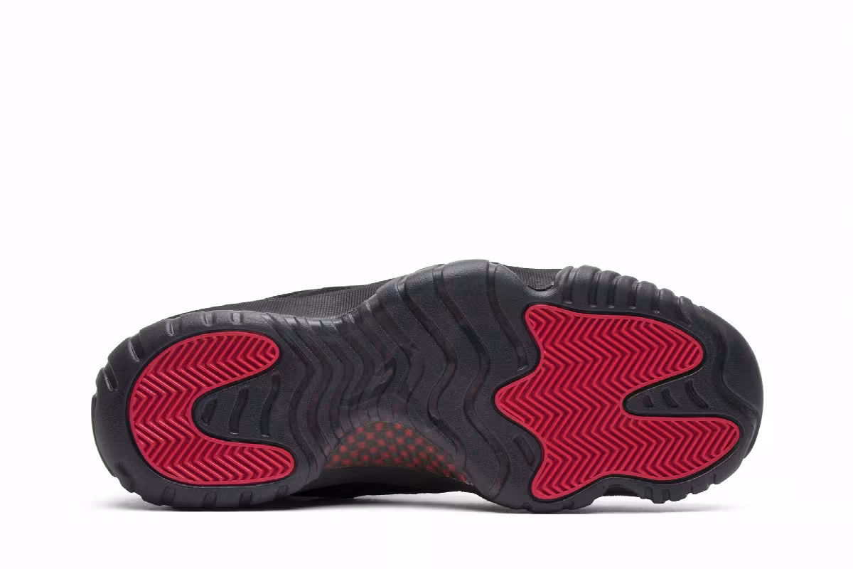 Air Jordan 11 IE Low Referee, view 5