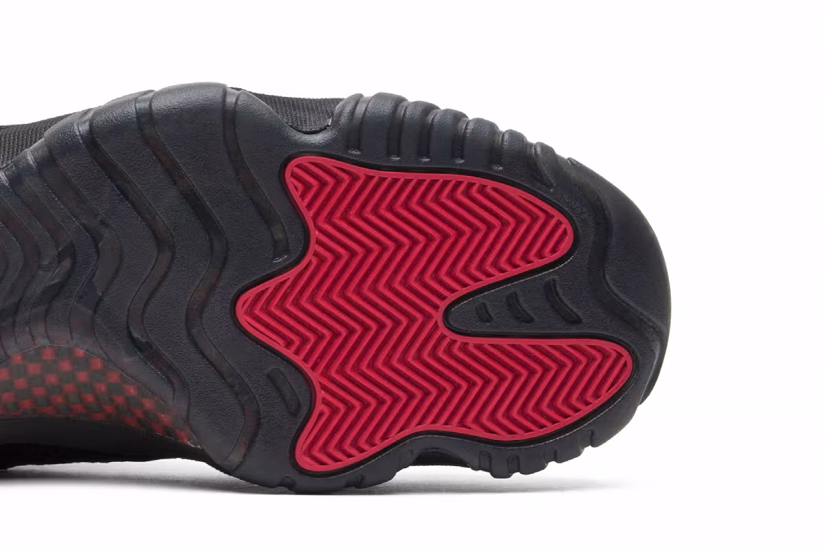 Air Jordan 11 IE Low Referee, view 6