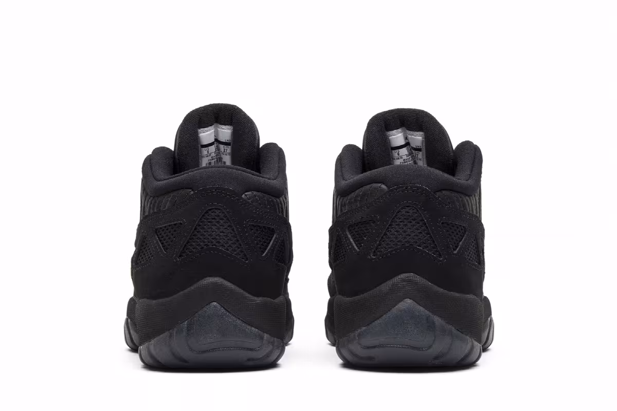 Air Jordan 11 IE Low Referee, view 7