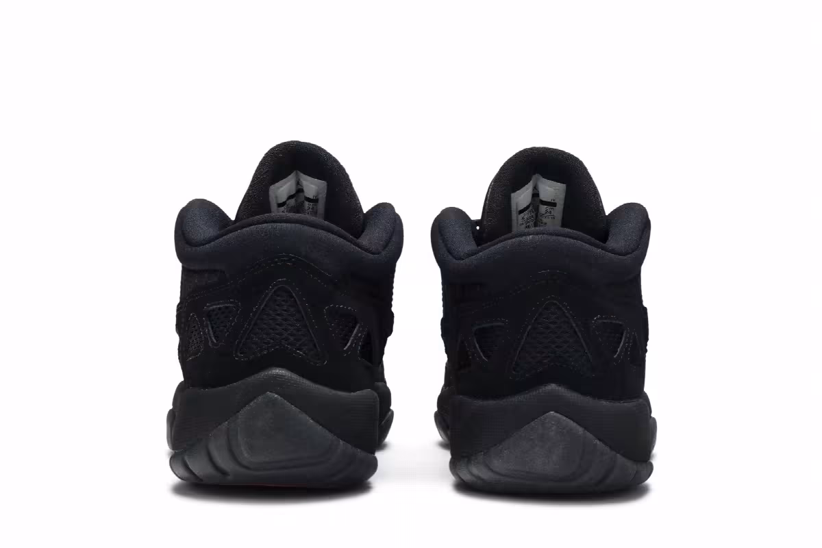 Air Jordan 11 Low IE GS Referee, view 7