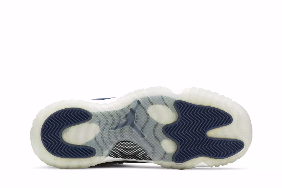 Air Jordan 11 Low BG Georgetown, view 5