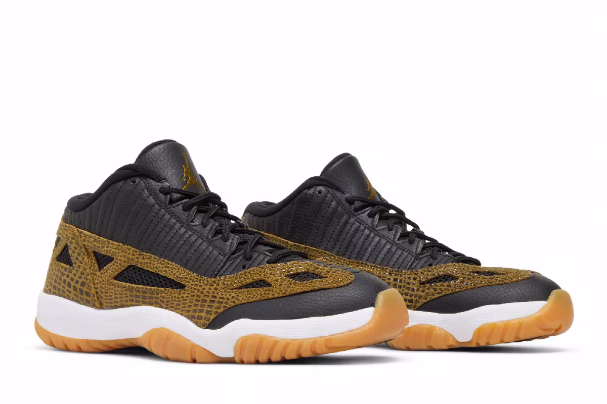 Air Jordan 11 IE Low Croc, view 9