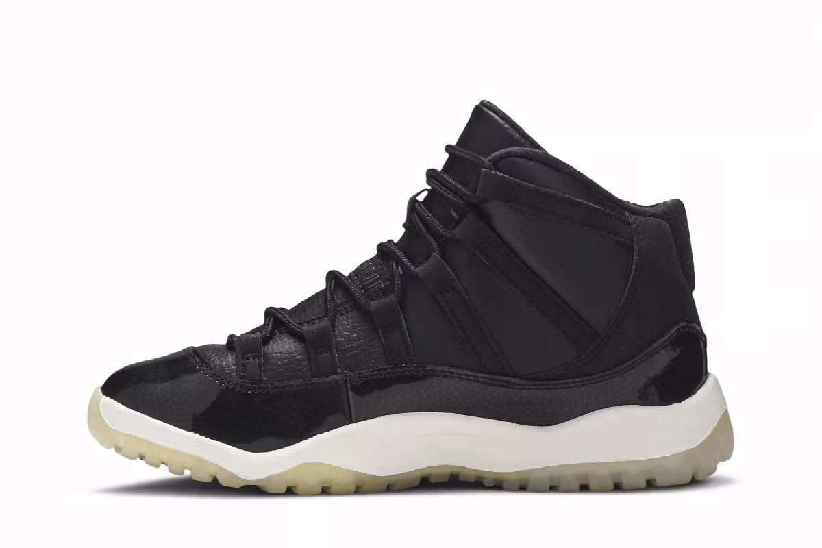 Air Jordan 11 PS 72-10, view 4