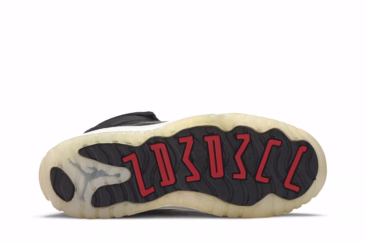 Air Jordan 11 PS 72-10, view 5