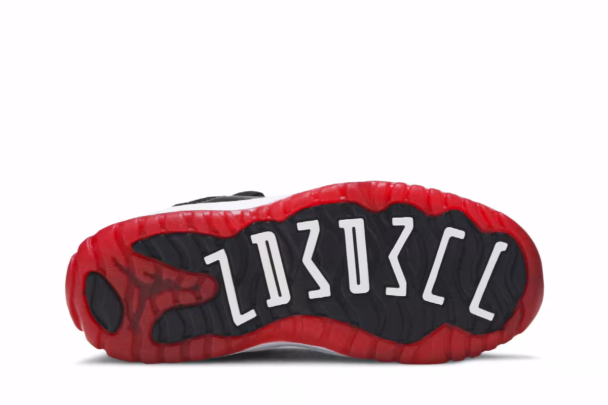 Air Jordan 11 Low BP Bred 2015, view 5