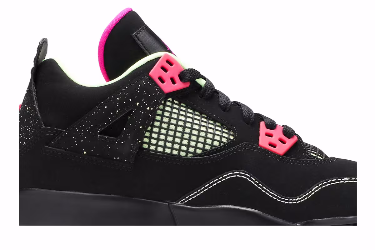 Air Jordan 4 GS Fuchsia, view 3