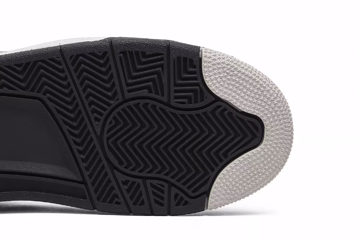 Air Jordan 4 LS GS Oreo 2015, view 6