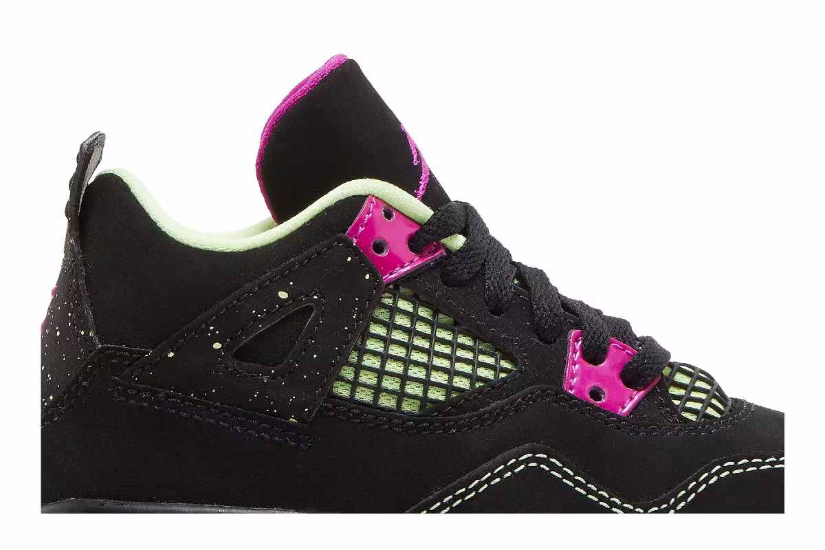 Air Jordan 4 PS Fuchsia, view 3