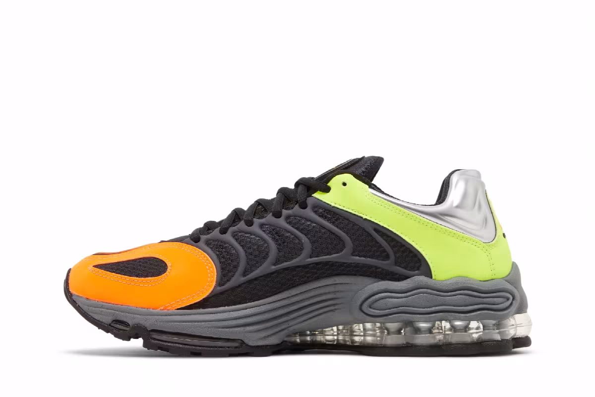 Nike Air Tuned Max Volt Total Orange, view 4