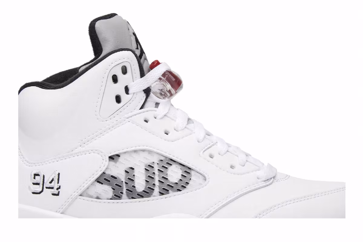 Supreme x Air Jordan 5 White, view 3