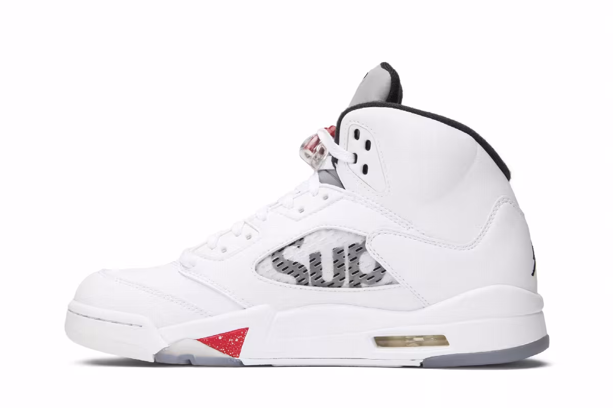 Supreme x Air Jordan 5 White, view 4