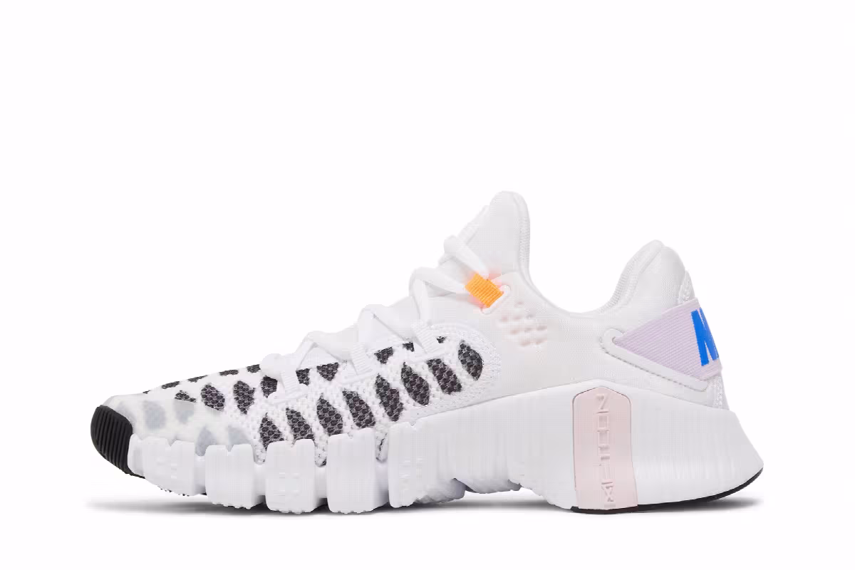 Nike Women's Metcon 4 Printed White Black, view 4
