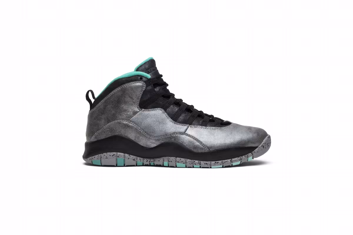 Air Jordan 10 Lady Liberty, view 2