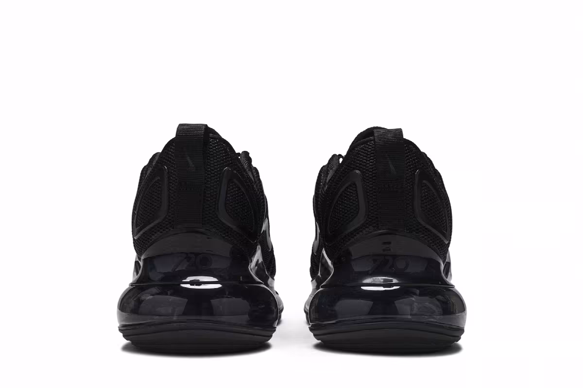 Nike Air Max 720 GS Triple Black, view 7