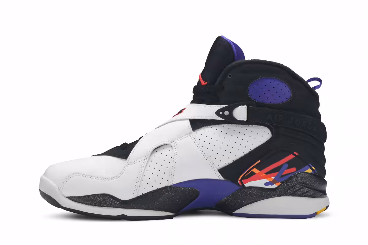 Air Jordan 8 Three-Peat, view 4