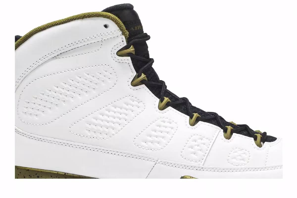 Air Jordan 9 Statue, view 3