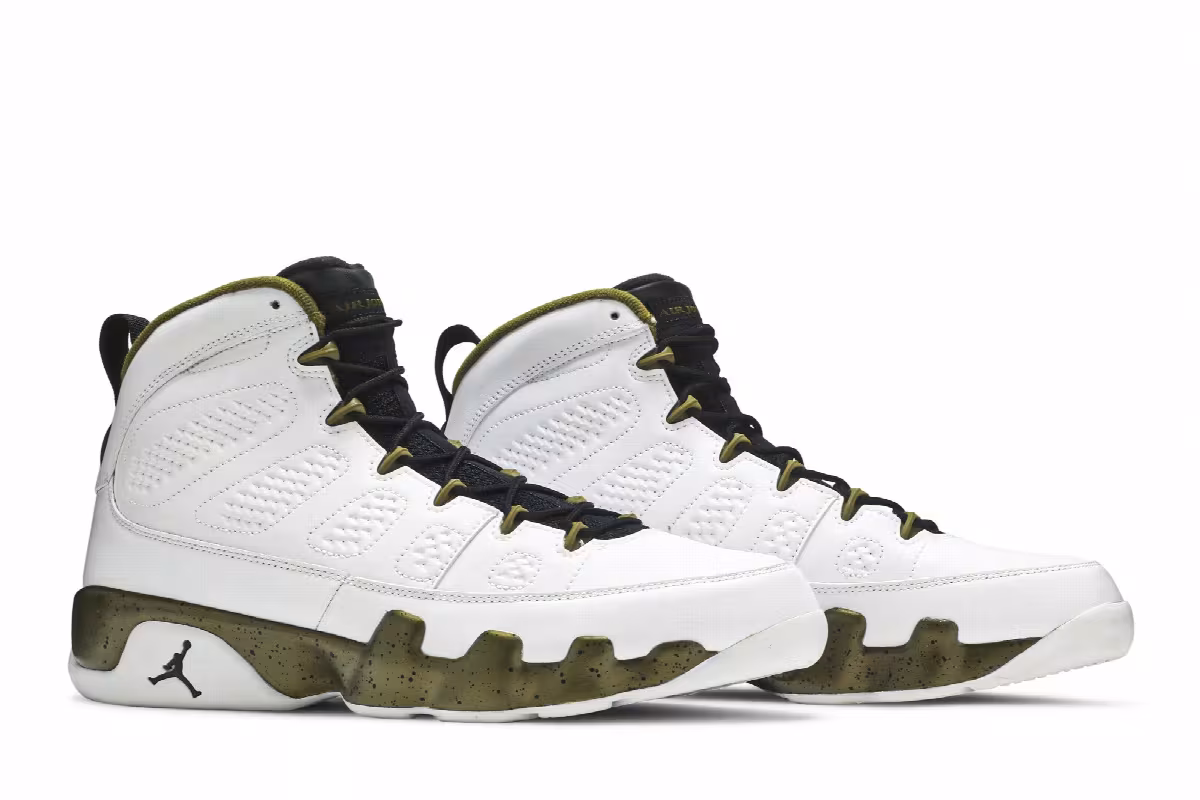 Air Jordan 9 Statue, view 9