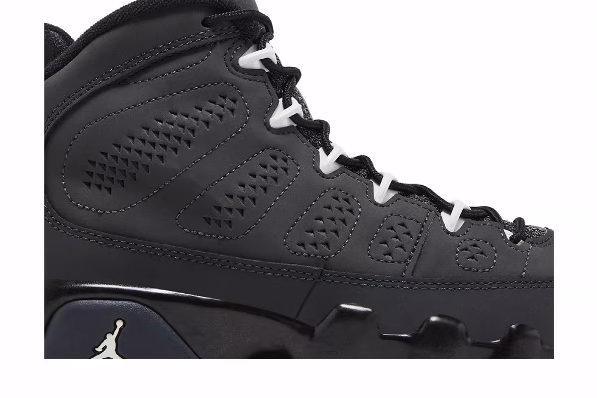 Air Jordan 9 BG Anthracite, view 3