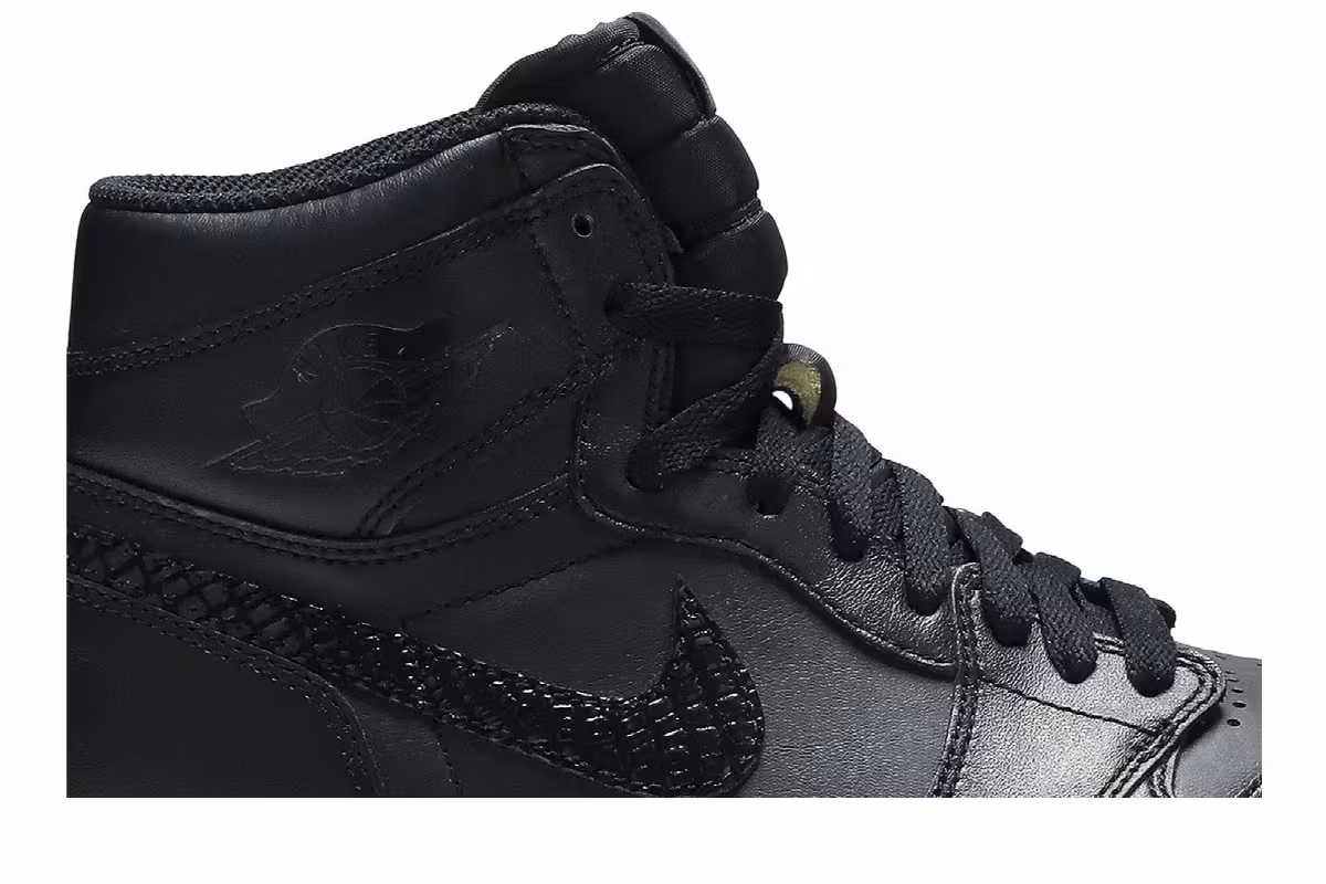 Air Jordan 1.5 Black Gum, view 3