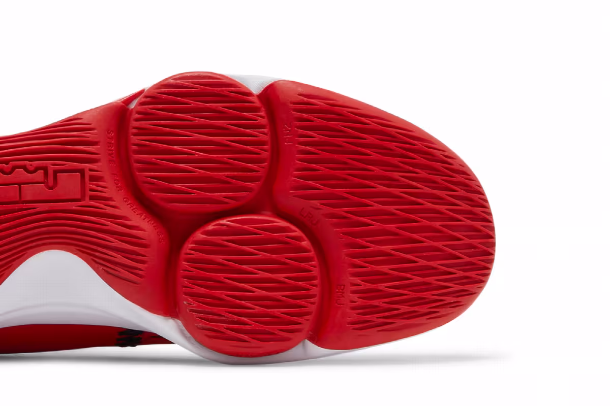 Nike LeBron Witness 5 University Red, view 6