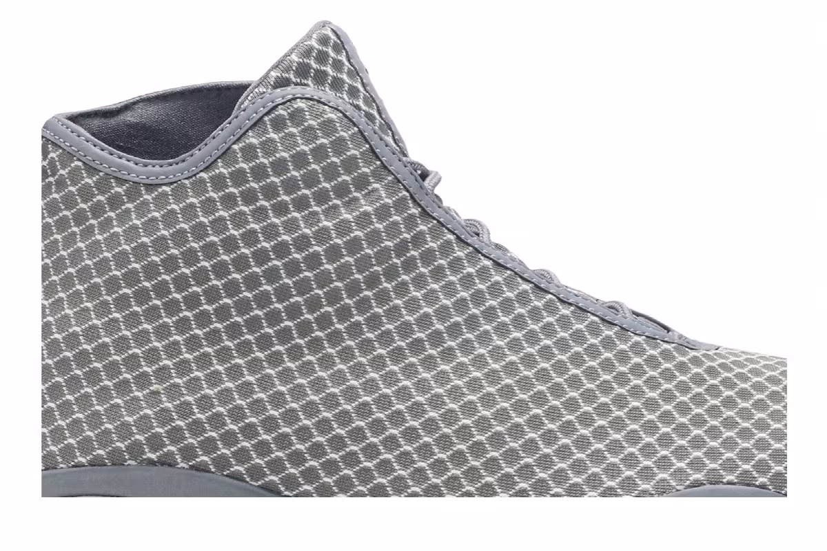 Air Jordan Horizon Wolf Grey, view 3