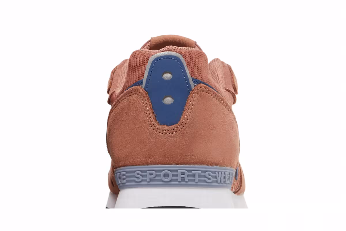 Nike Venture Runner Mineral Clay Mystic Navy, view 8