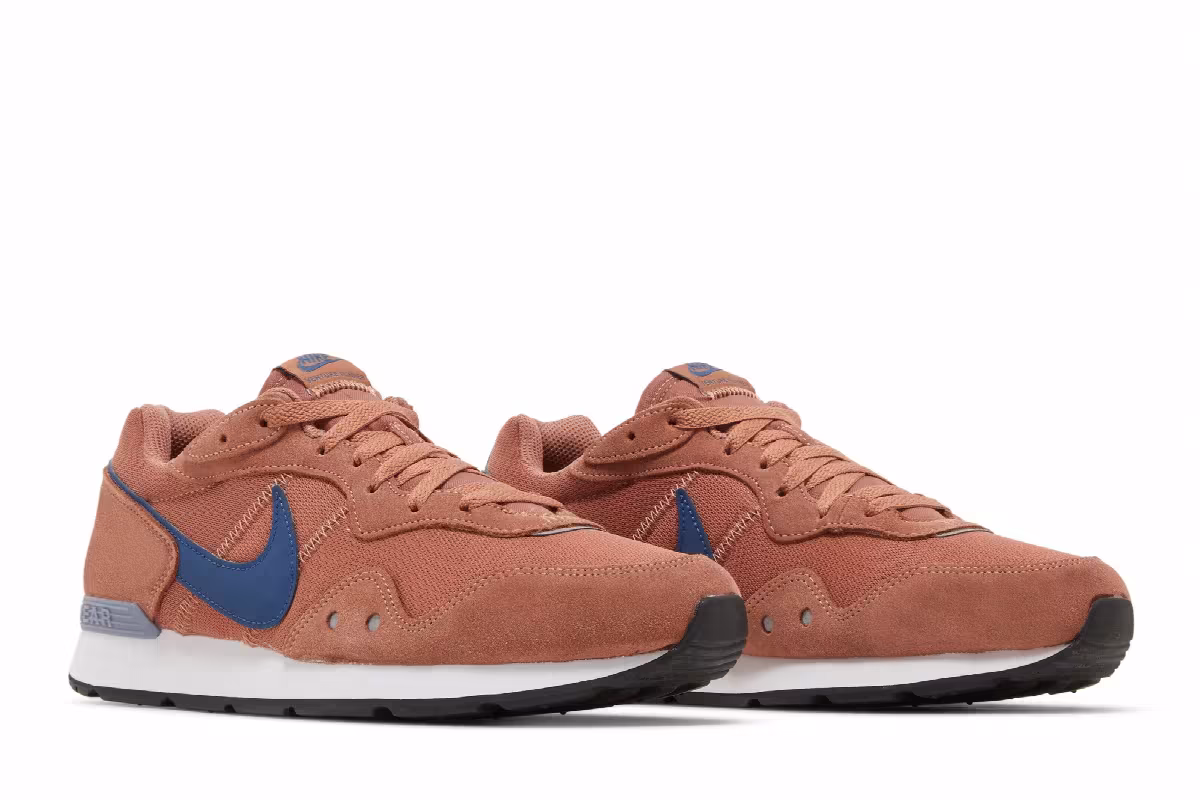 Nike Venture Runner Mineral Clay Mystic Navy, view 9