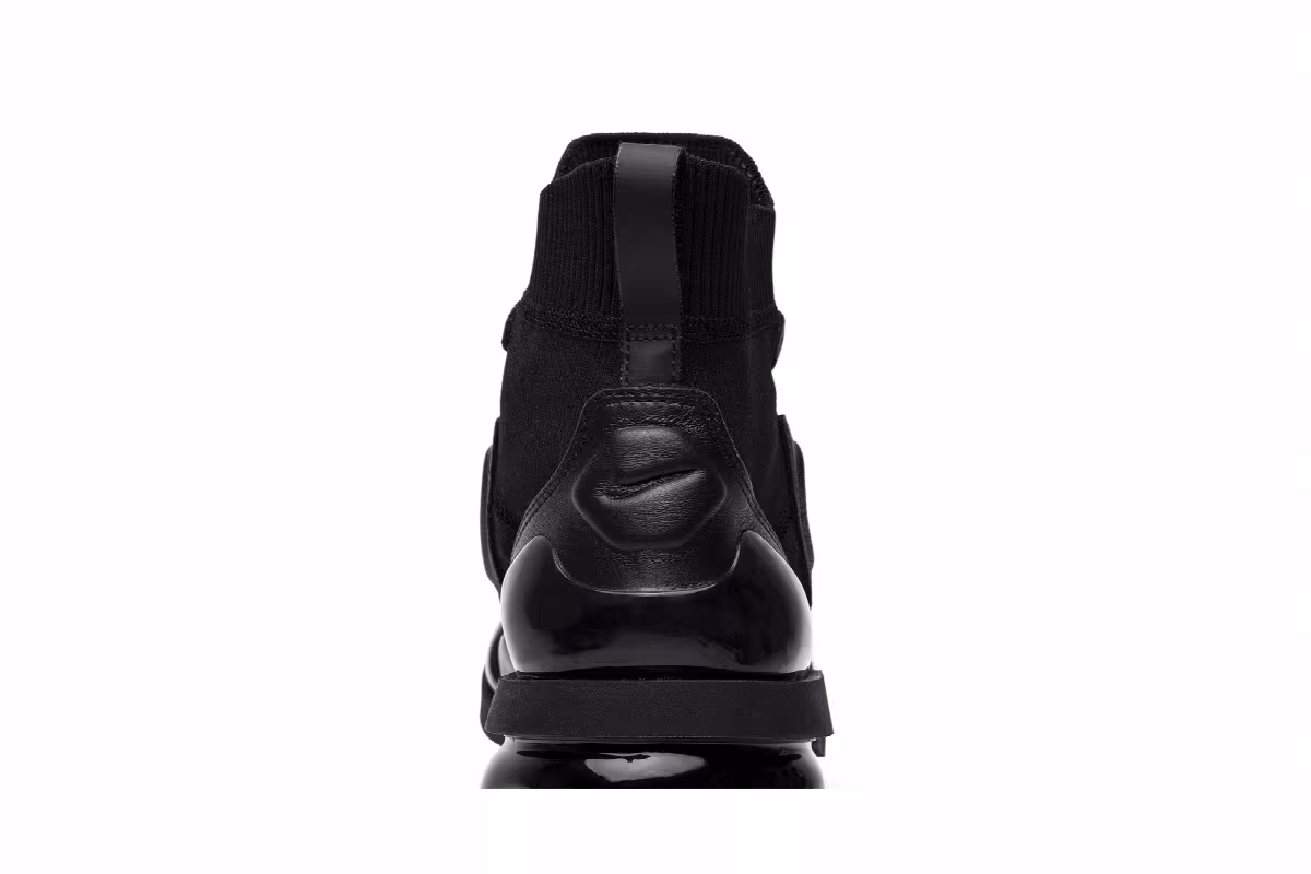 Nike Women's Air VaporMax Light 2 Triple Black, view 8