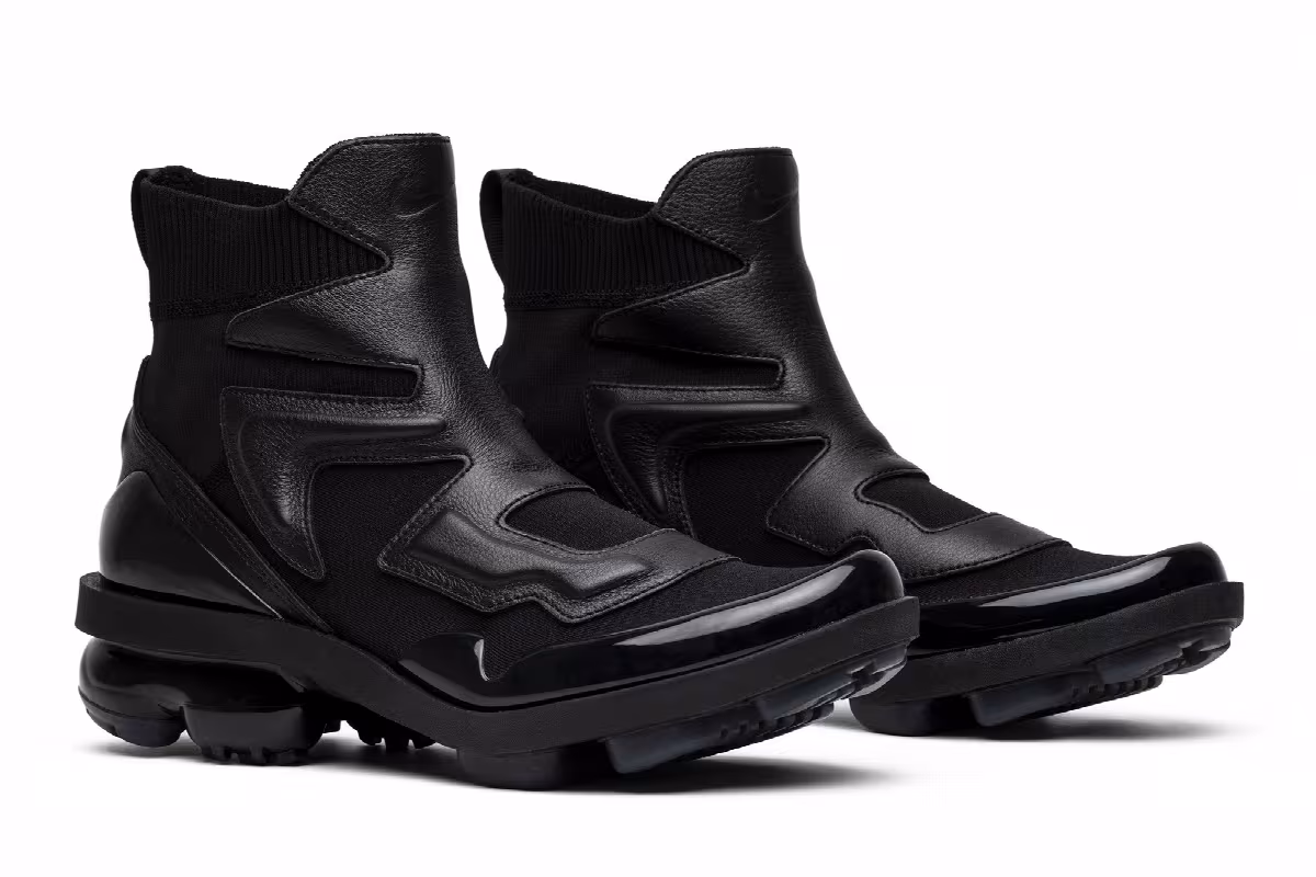Nike Women's Air VaporMax Light 2 Triple Black, view 9