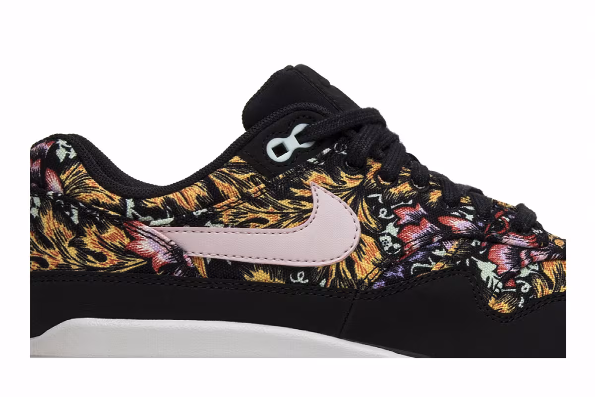 Nike Women's Air Max 1 QS Floral, view 3