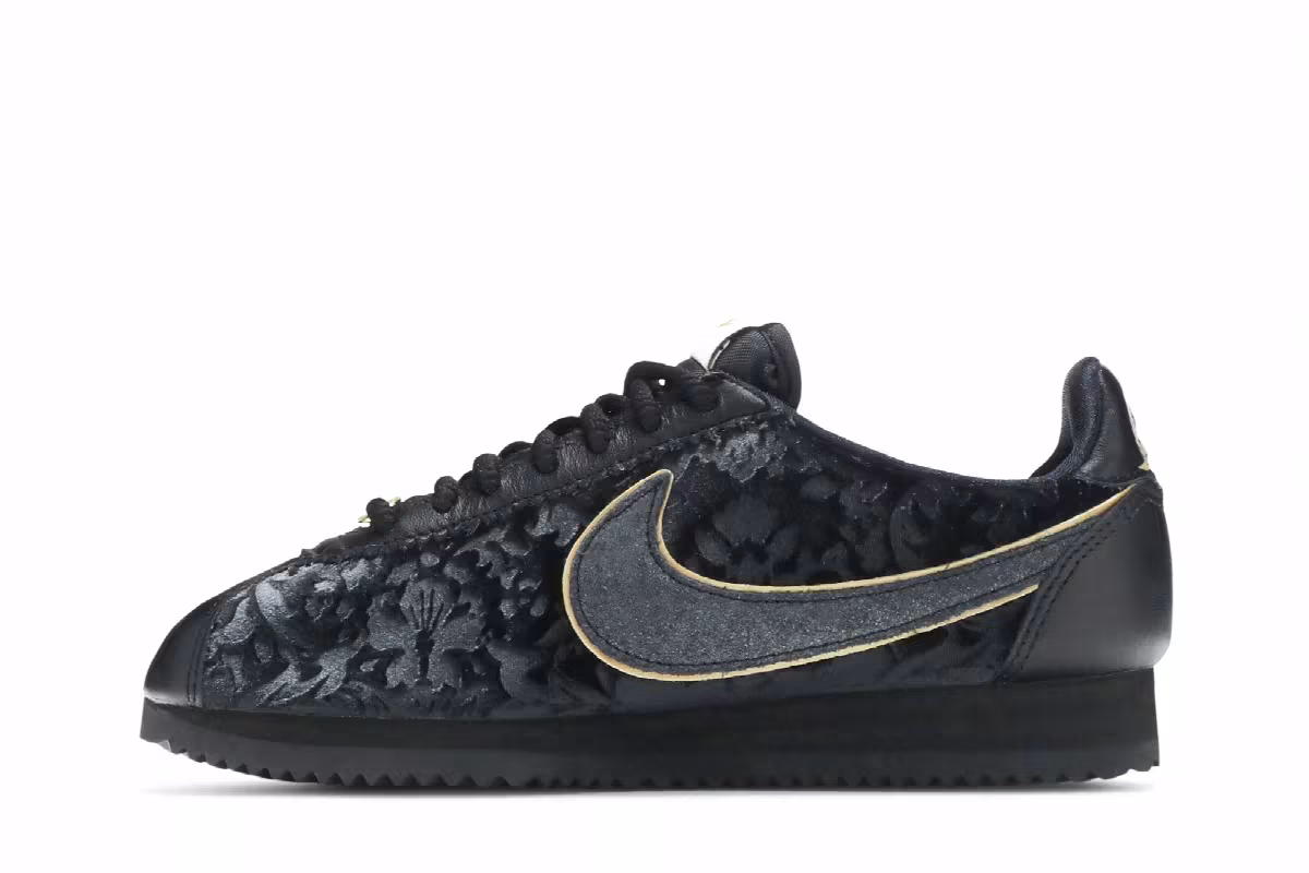 Nike Women's Classic Cortez SE Royalty Print, view 4