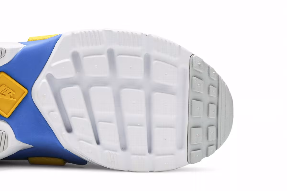 Nike Air Huarache City Low GS Platinum Blue Amarillo, view 6