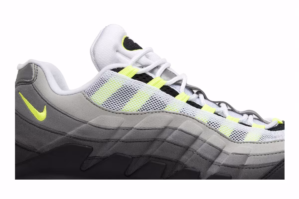 NikeCourt Vapor RF x Air Max 95 Neon, view 3