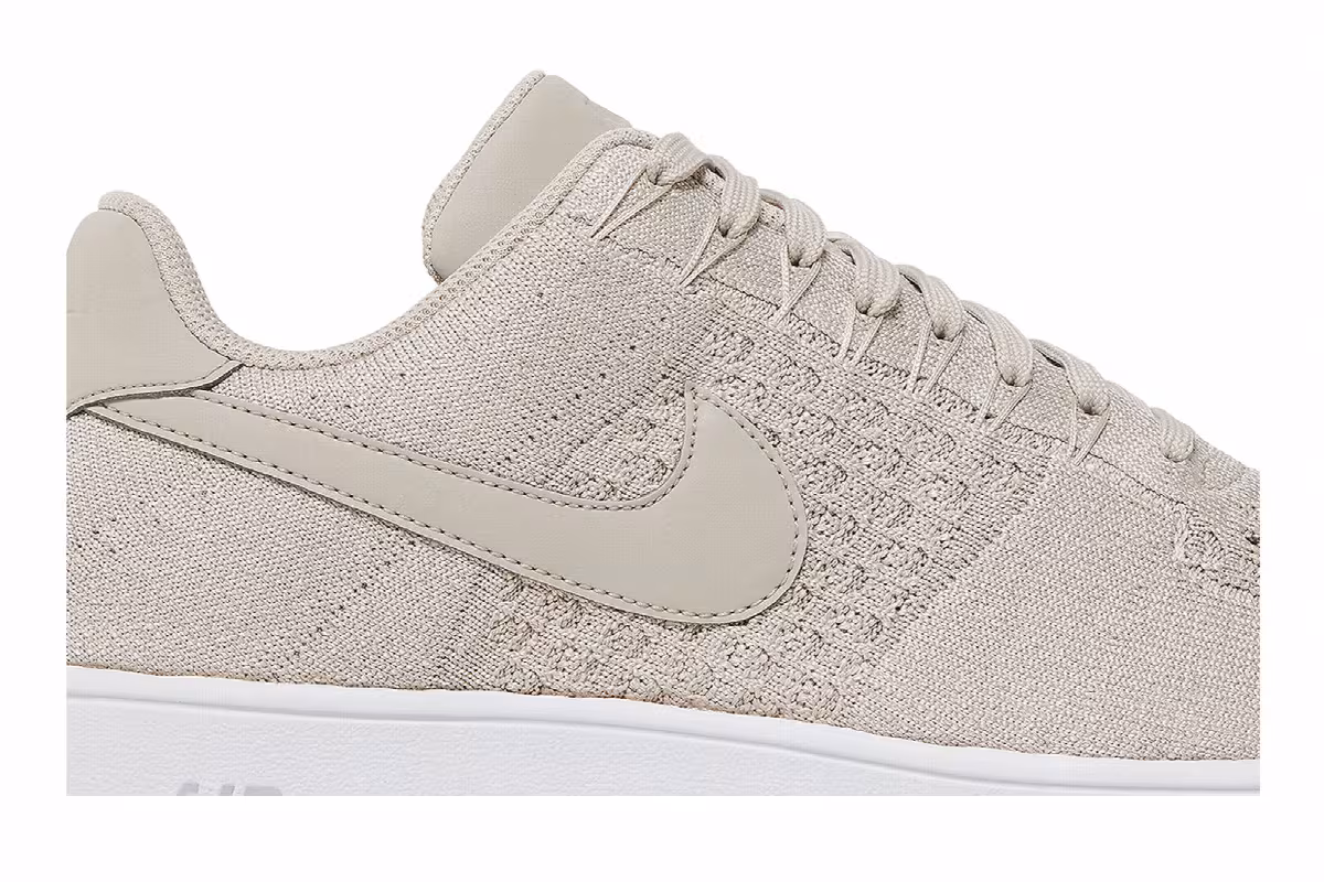 Nike Air Force 1 Ultra Flyknit Low String, view 3