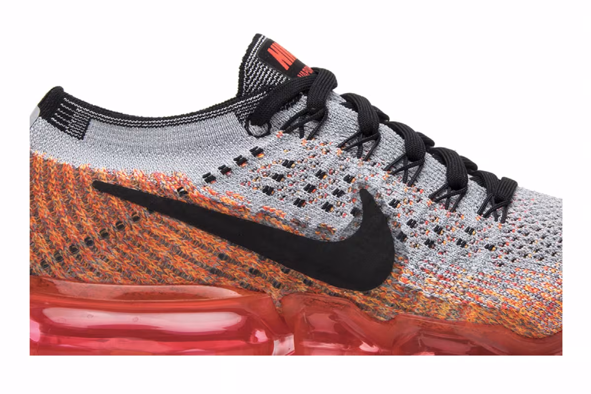 Nike Women's Air VaporMax Zero, view 3