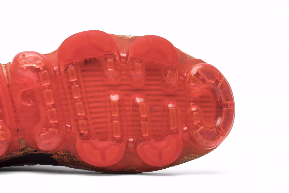 Nike Women's Air VaporMax Zero, view 6