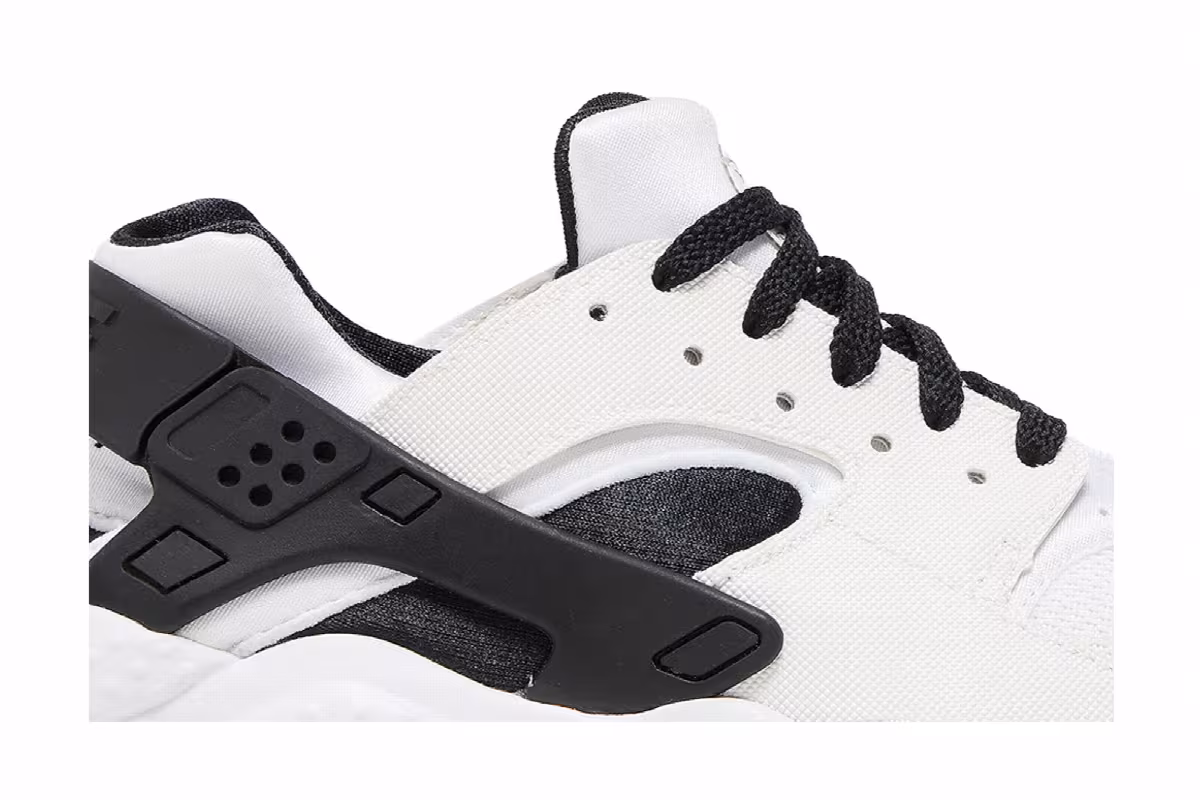 Nike Huarache Run GS White Black, view 3