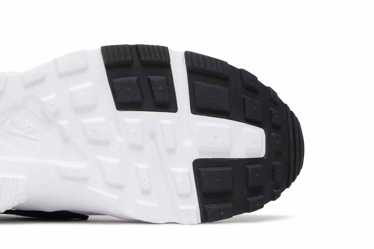 Nike Huarache Run GS White Black, view 6