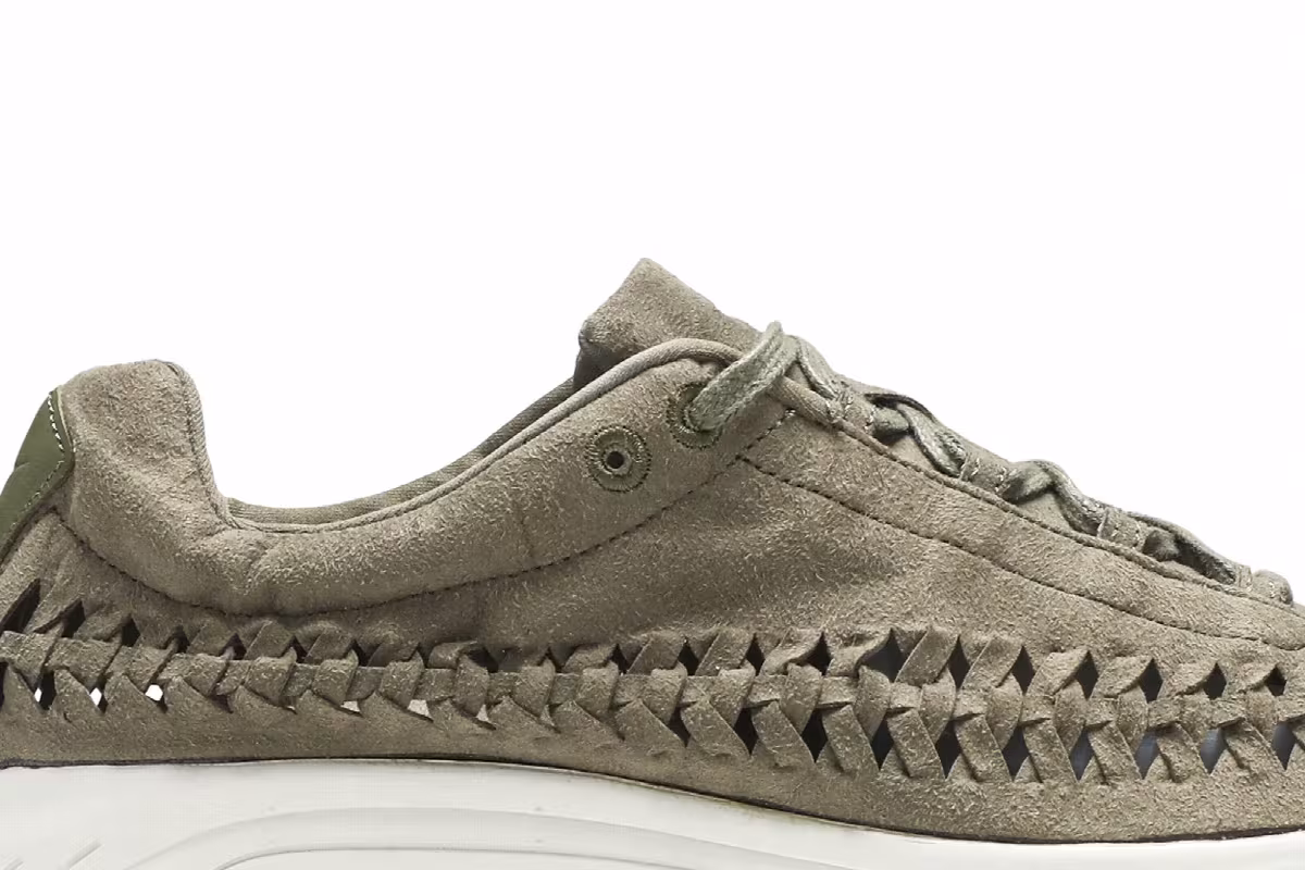 Nike Mayfly Woven Olive, view 3
