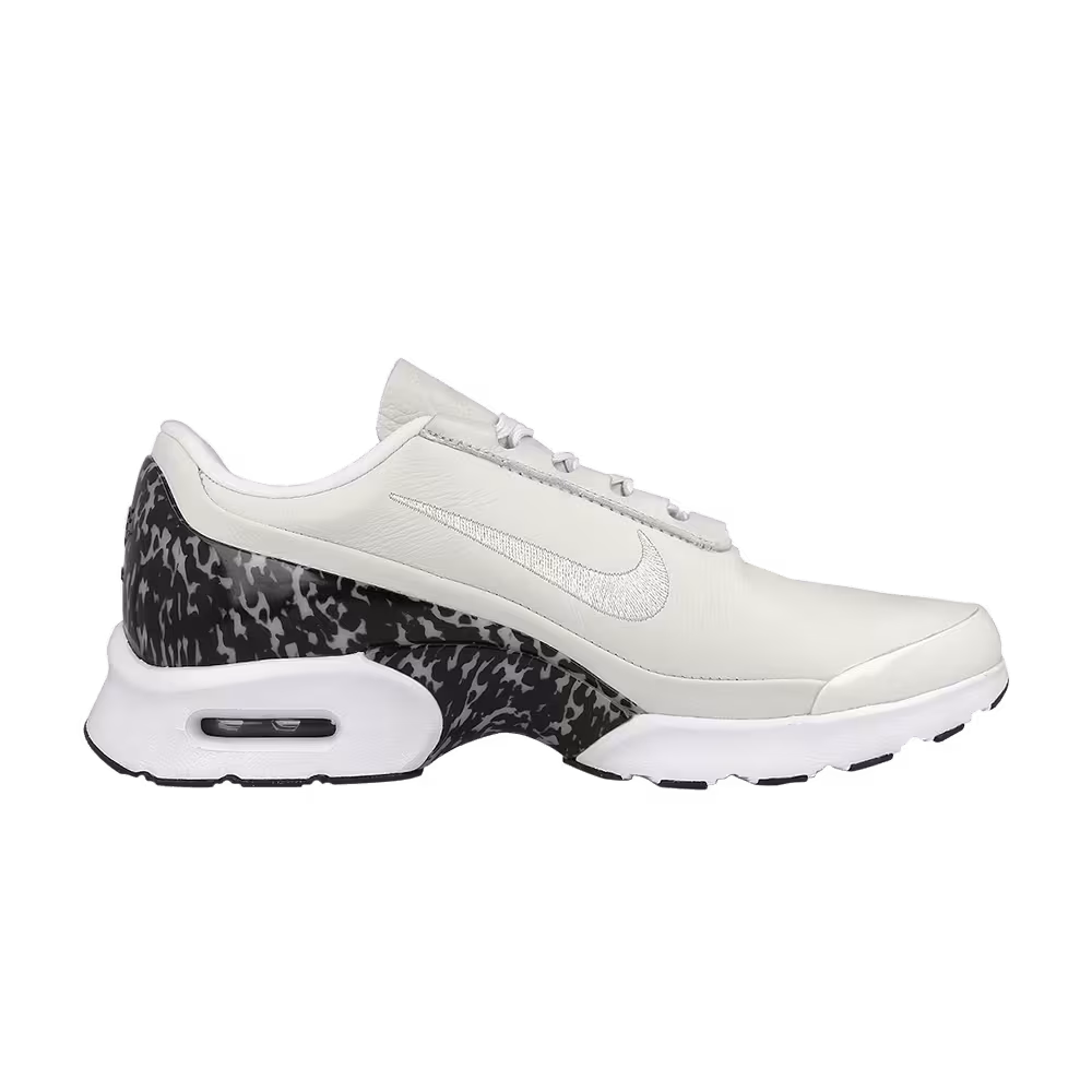 Nike Women's Air Max Jewell LX Luxe Look