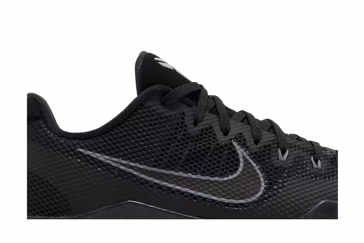 Nike Kobe 11 EP Dark Knight, view 3