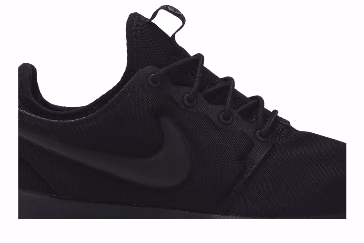 Nike Roshe Two Triple Black, view 3