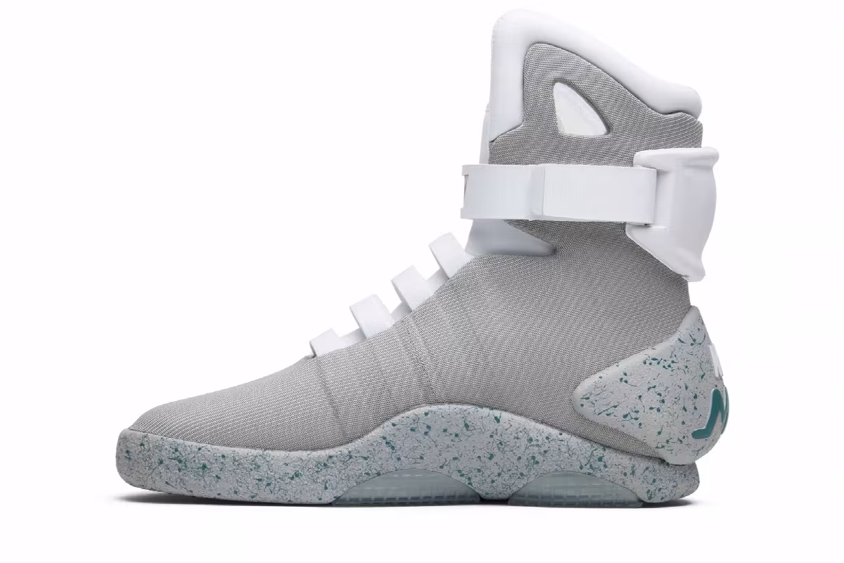 Nike Mag 2016 Auto-Lacing, view 4