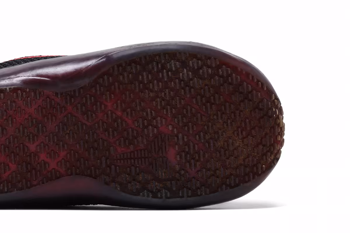 Nike Kobe 10 TD Bright Crimson, view 6